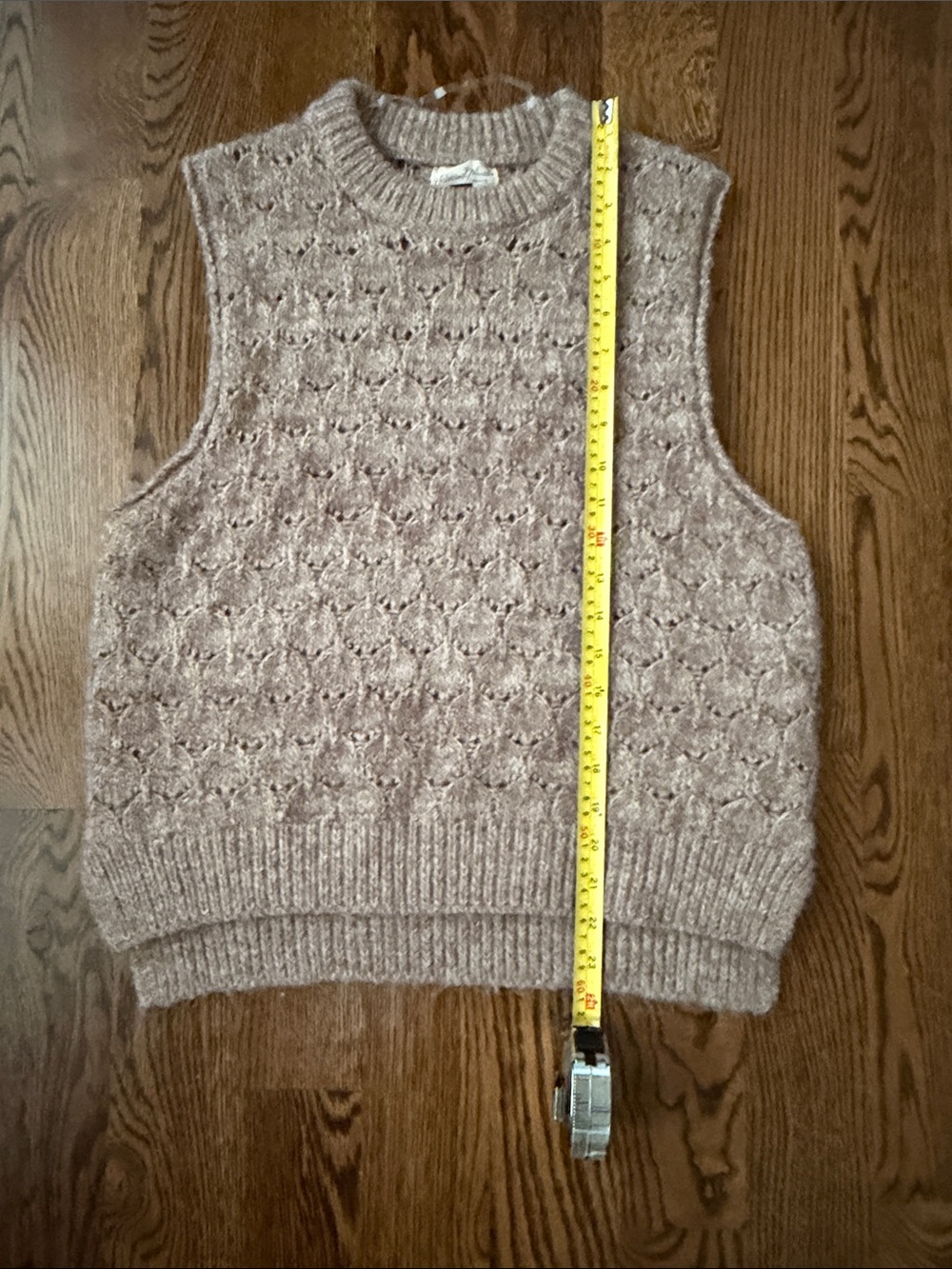 Universal Thread Neutral Knit Sleeveless Sweater Vest - Women's medium - Picture 7 of 9